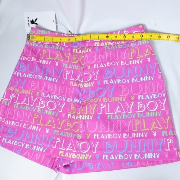 ๐
ฝ๐
ด๐ ๐ฅ๐๐ฅ๐ ๐๐๐๐๐๐๐ pink skort with Playboy bunny all-over print, M - Picture 15 of 17